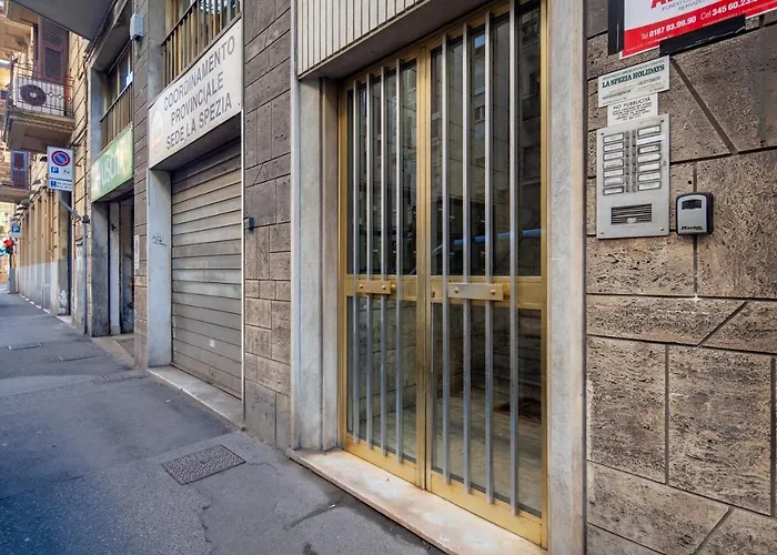 Holidays Апартаменты Специя